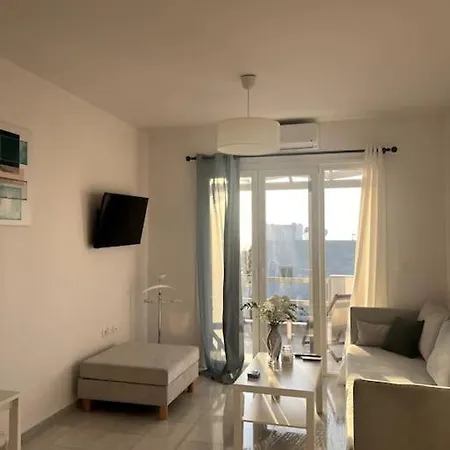 Minimal Blue With Sunset View In Ferienhaus