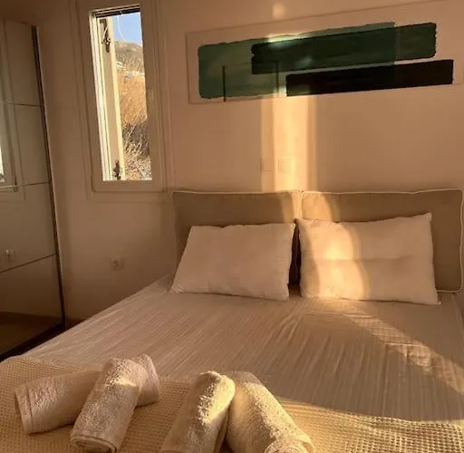 Minimal Blue With Sunset View In بيت للعطل *