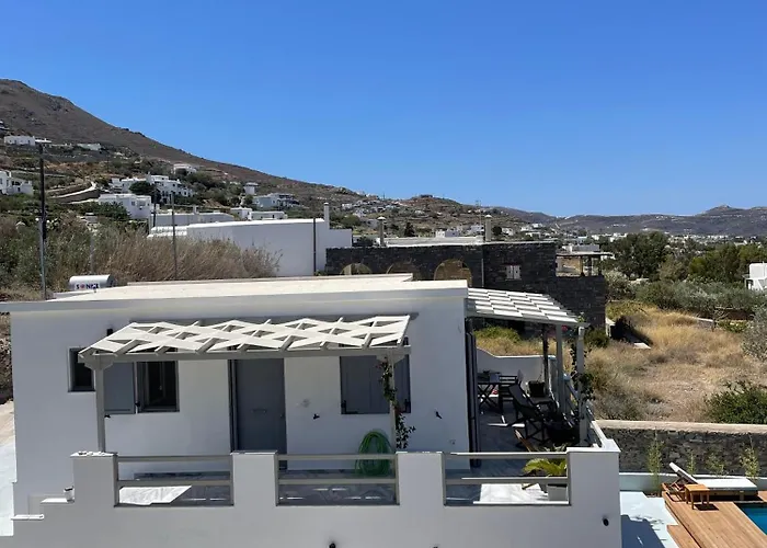 Minimal Blue With Sunset View In Feriehus *