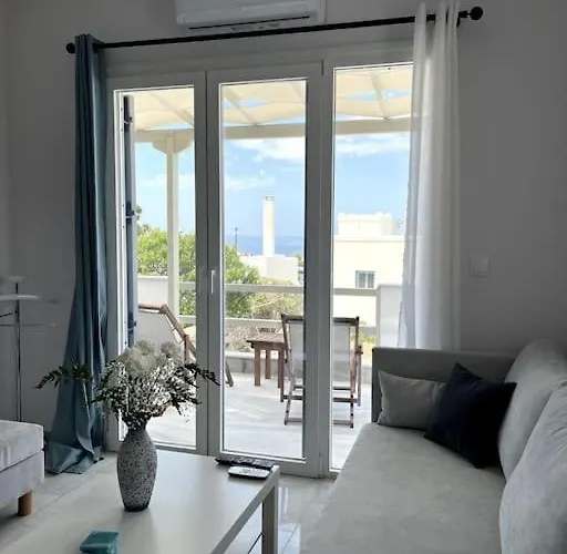 Vakantiehuis Minimal Blue With Sunset View In *